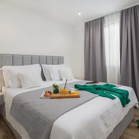 Luxury Etera With Heated Pool Villa Kastela