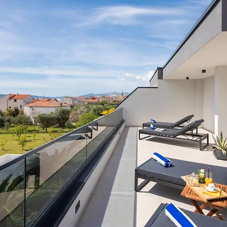 Villa Luxury Etera With Heated Pool *