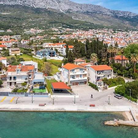 Villa Luxury Etera With Heated Pool