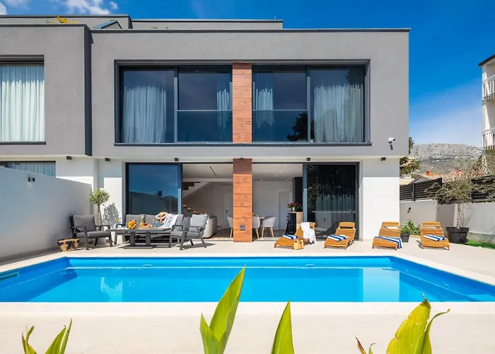 Luxury Etera With Heated Pool * Kaštela