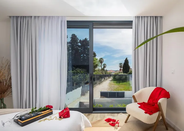 Villa Luxury Etera With Heated Pool