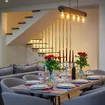 Luxury Etera With Heated Pool *