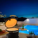 Luxury Etera With Heated Pool *