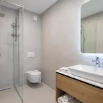 Luxury Etera With Heated Pool *