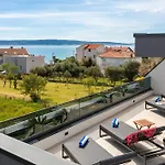 Villa Luxury Etera With Heated Pool *