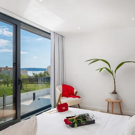 Luxury Etera With Heated Pool * Kastela