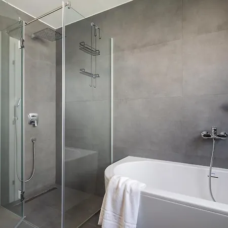 Luxury Etera With Heated Pool Kastela