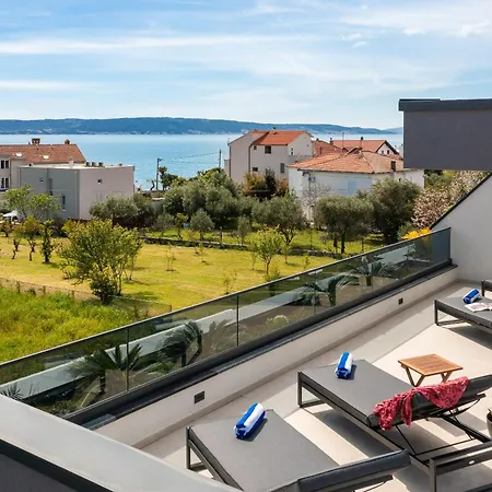 فيلة Luxury Etera With Heated Pool *