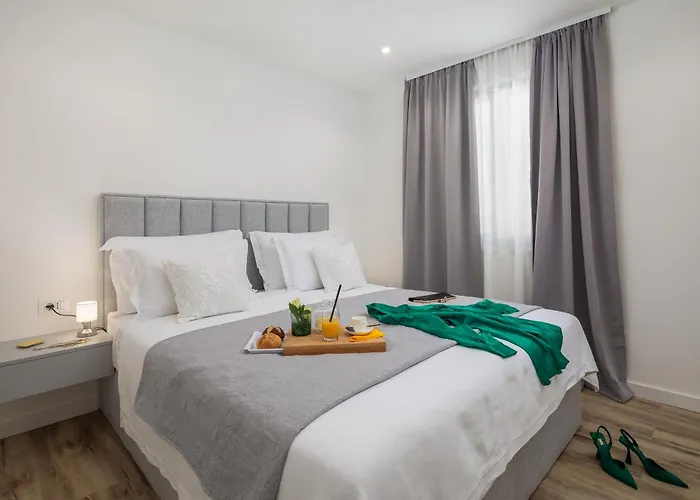 Luxury Etera With Heated Pool Villa Kaštela