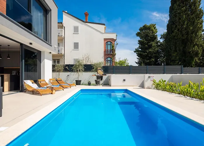 Luxury Etera With Heated Pool