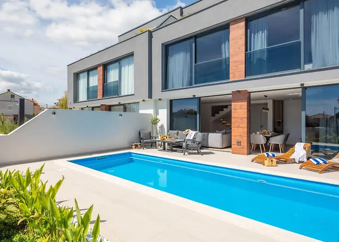 Luxury Etera With Heated Pool Vila Kastela