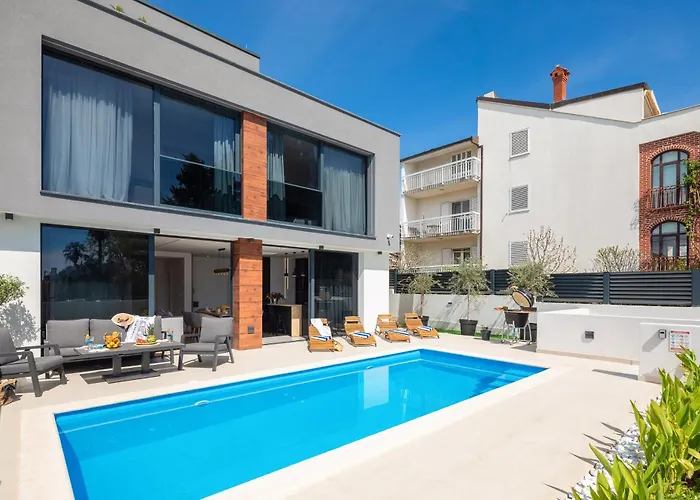 Luxury Etera With Heated Pool Vila *