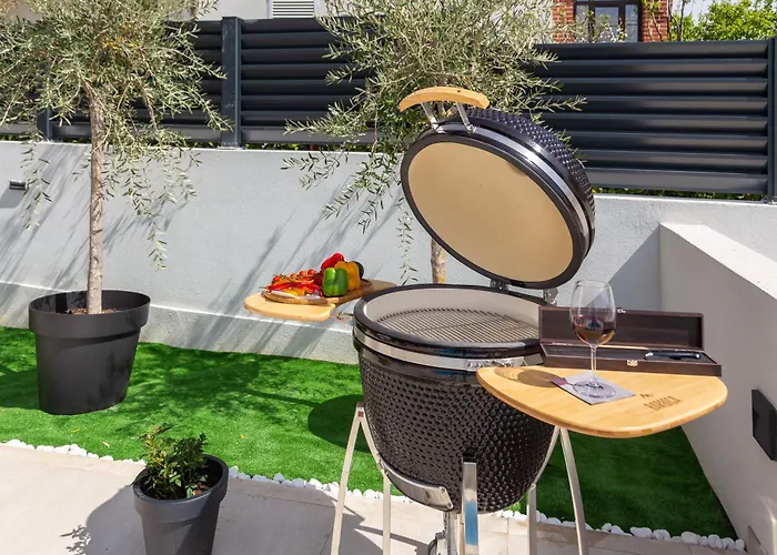 Luxury Etera With Heated Pool *